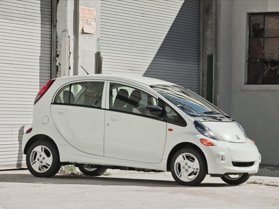  Mitsubishi i-MiEV 2012 года  (US) (фото 24 из 234)